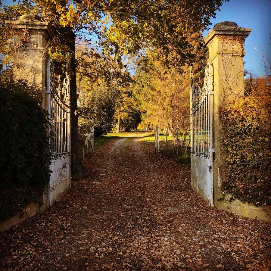 Chateau Du Grand Lucay Bourbon-lʼArchambault Dış mekan fotoğraf