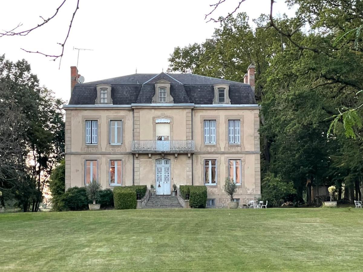 Chateau Du Grand Lucay Bourbon-lʼArchambault Dış mekan fotoğraf