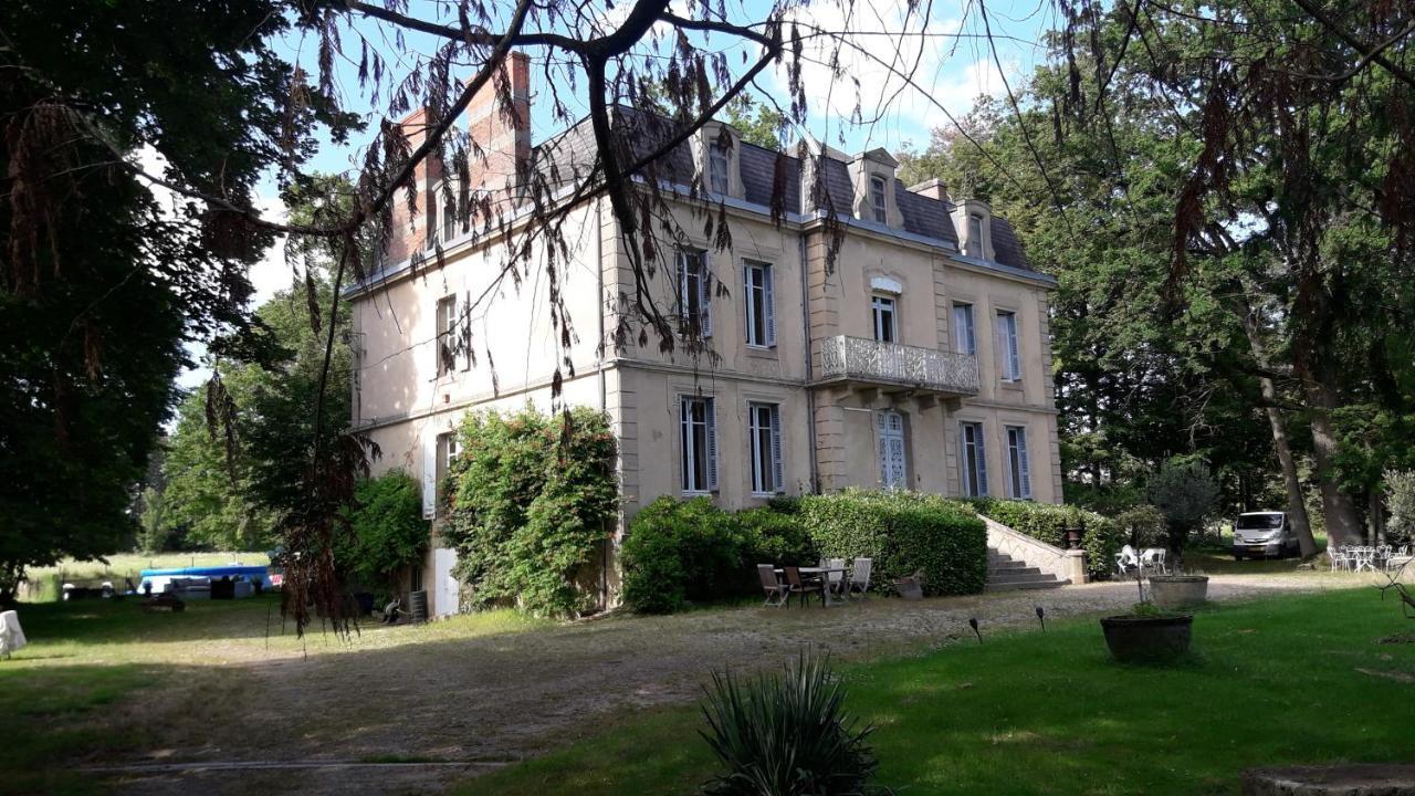 Chateau Du Grand Lucay Bourbon-lʼArchambault Dış mekan fotoğraf