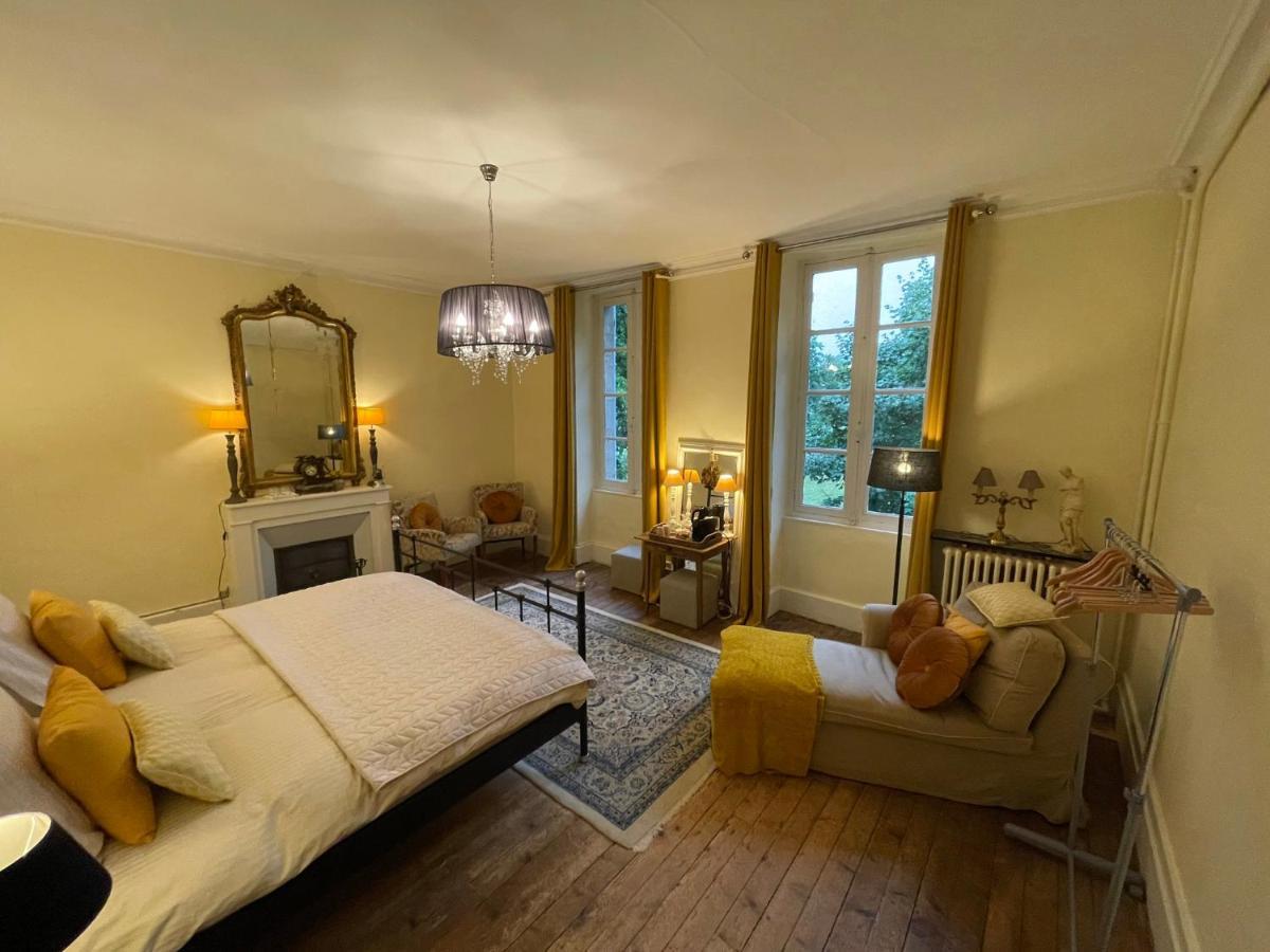 Chateau Du Grand Lucay Bourbon-lʼArchambault Dış mekan fotoğraf